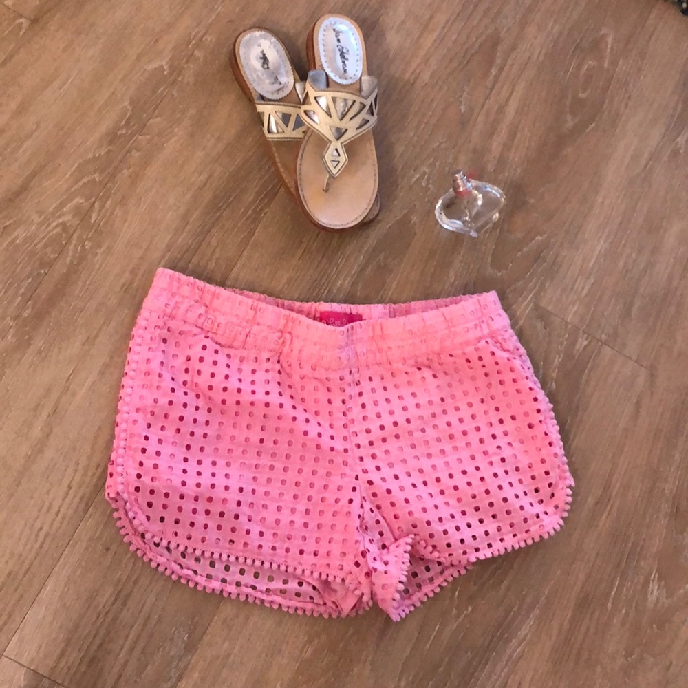 Lily Pulitzer Eyelet shorts - Picture 1 of 2